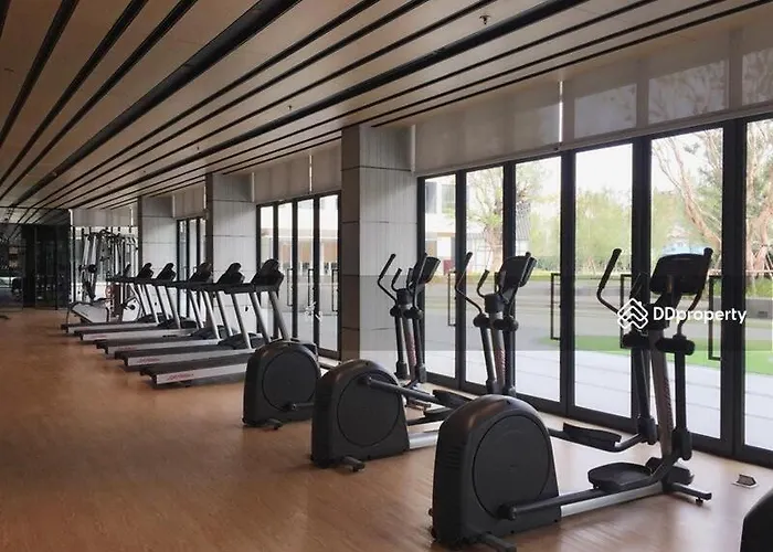 Elegant Escape Near Bts Bangna Apartment *