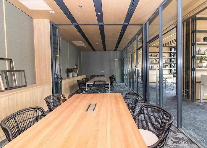 Elegant Escape Near Bts Bangna Bangkok