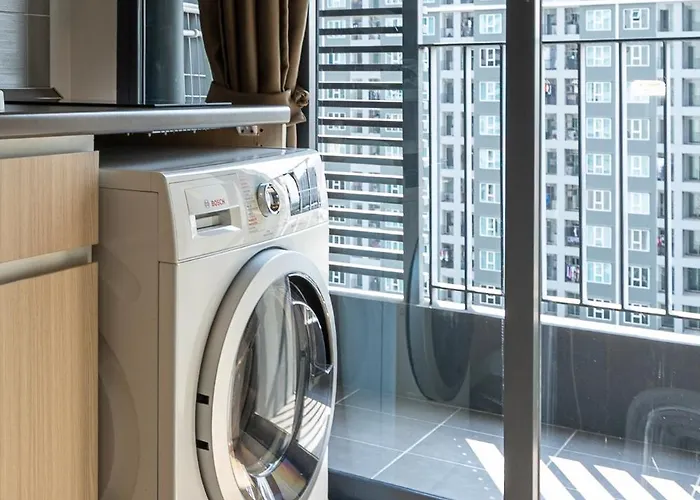 Elegant Escape Near Bts Bangna Apartment *